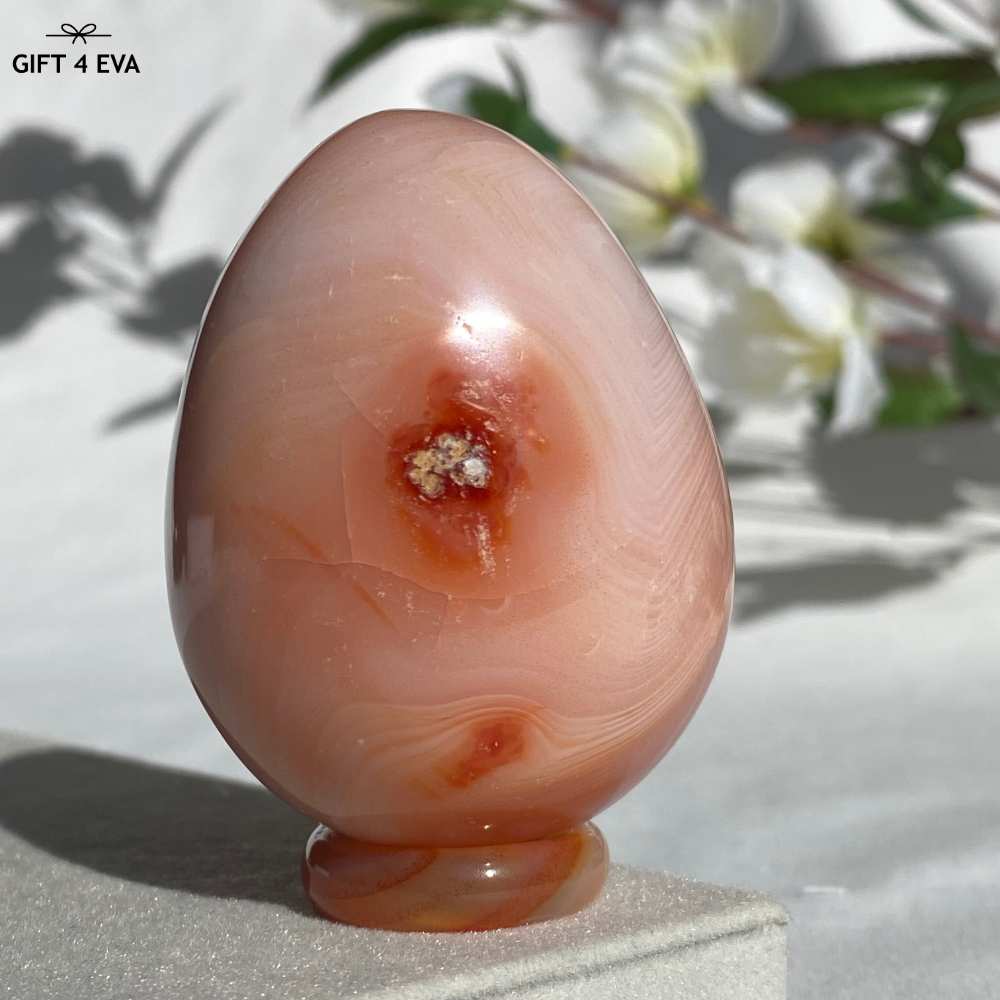 Carnelian Egg 138G