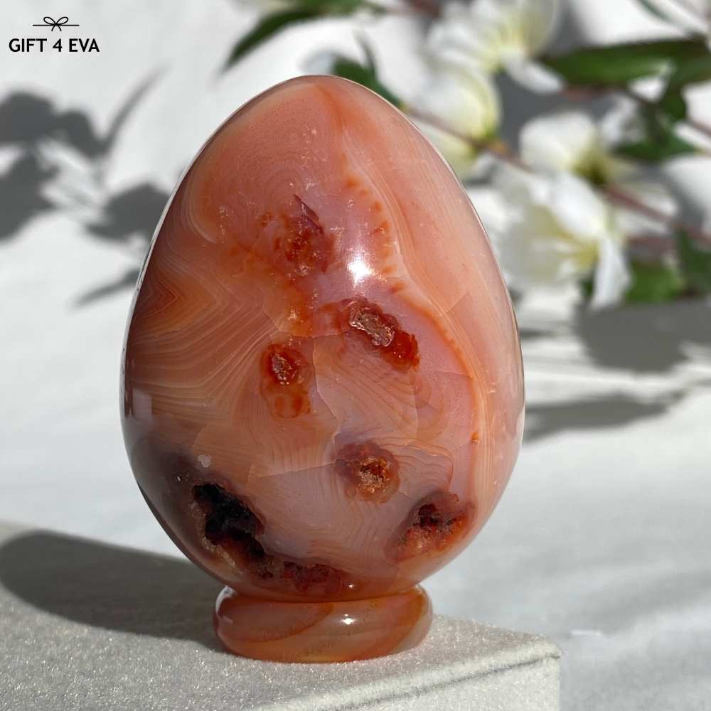 Carnelian Egg 138G