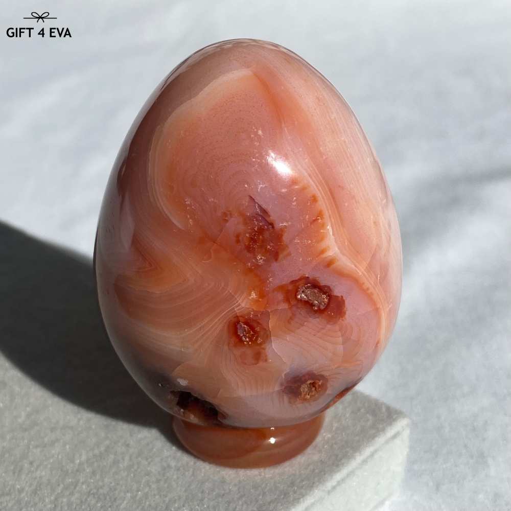 Carnelian Egg 138G