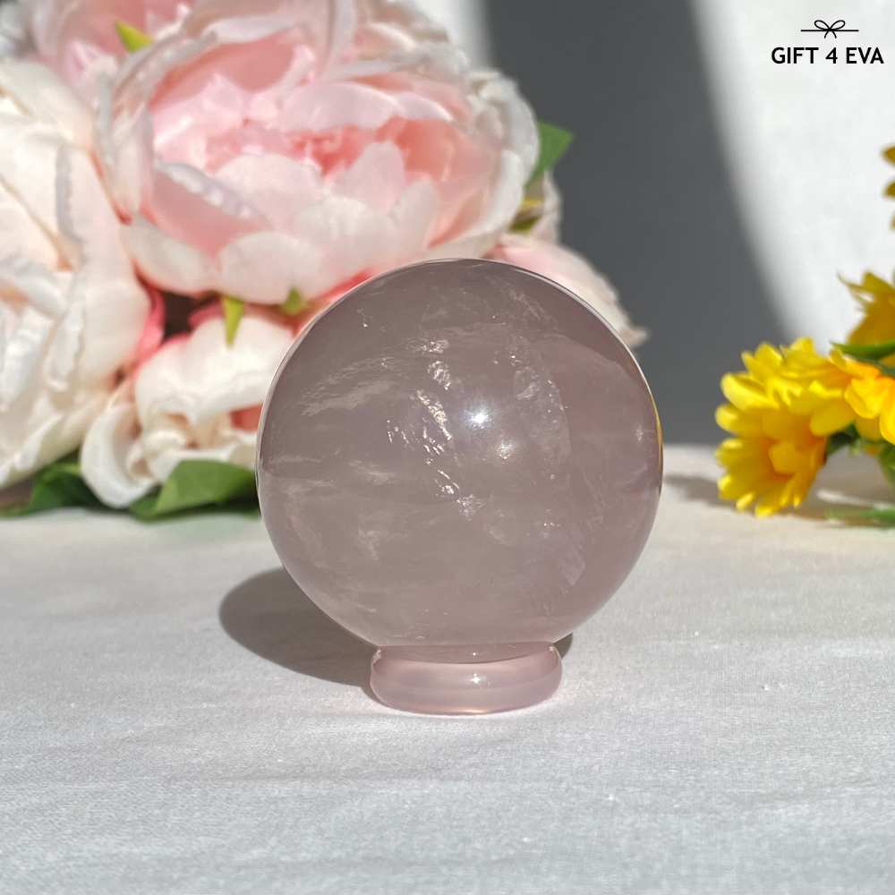 Rose Quartz Sphere - 12 Rays Asterism