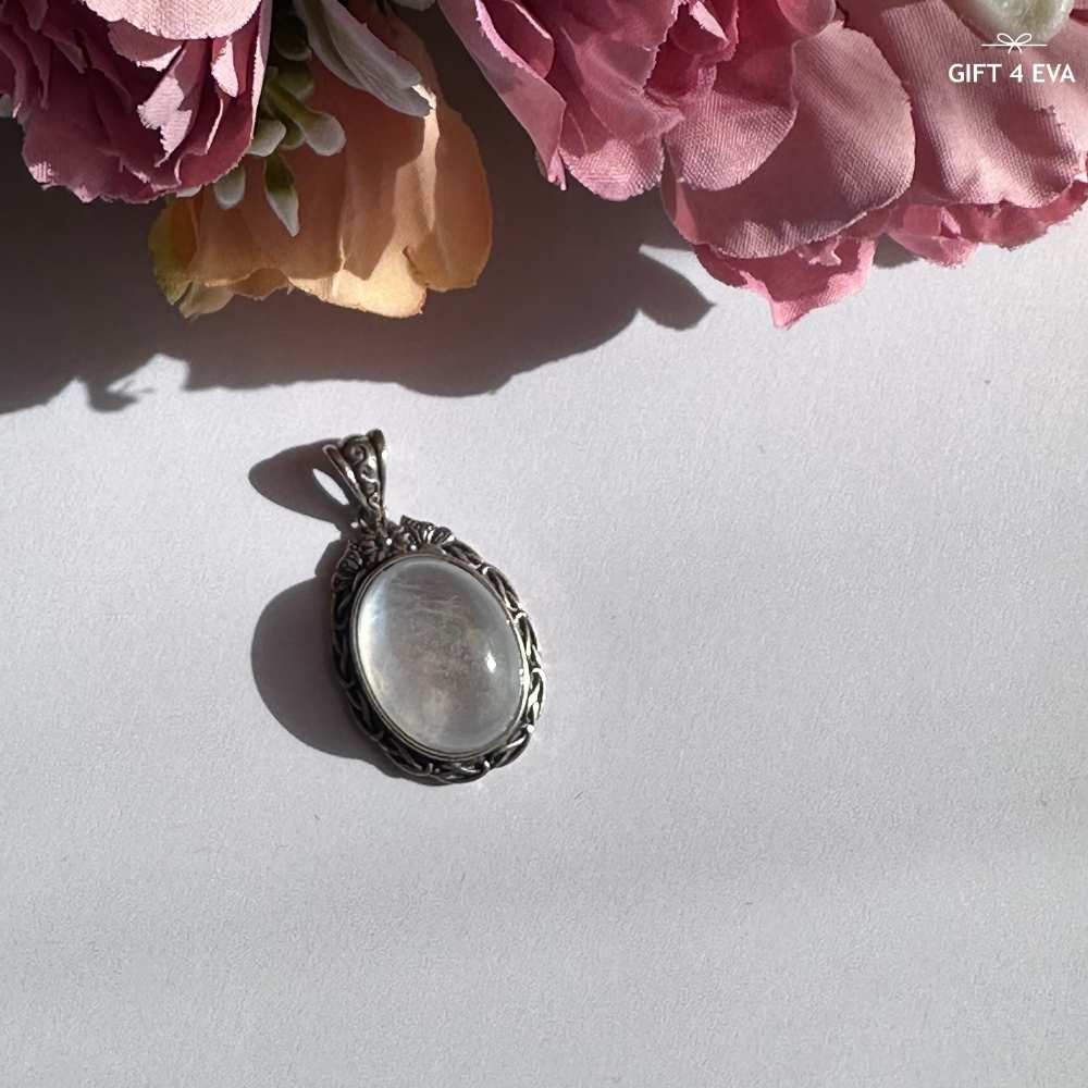 Denise Moonstone 925 Silver Pendant