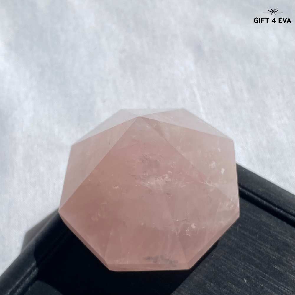 Rose Quartz Diamond Shape 117G