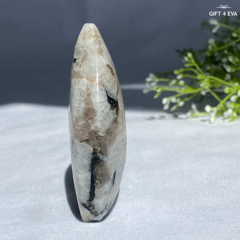 Moonstone Free Form