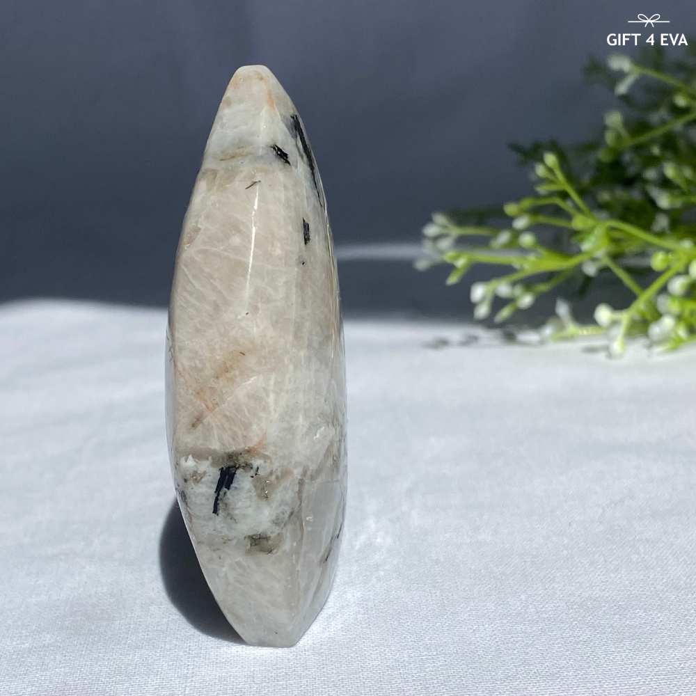 Moonstone Free Form