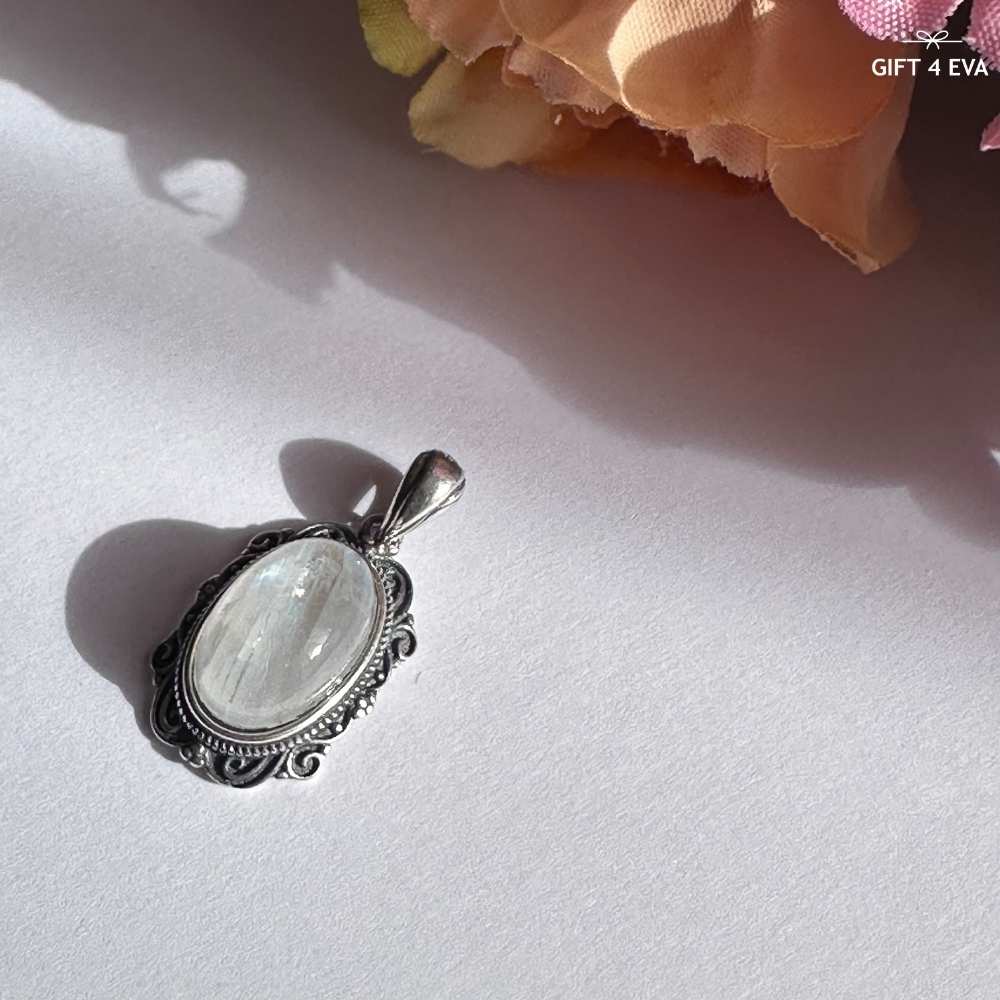 Imogen 2 Moonstone 925 Silver Pendant