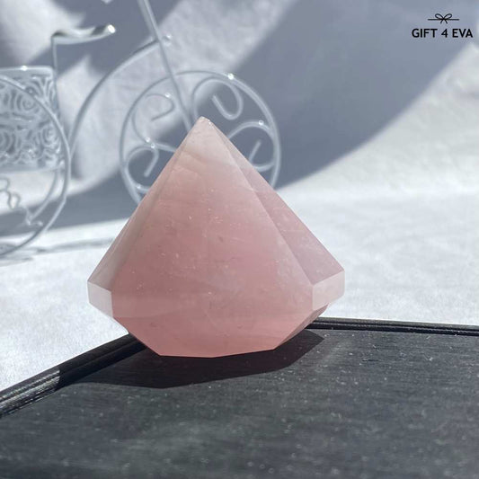 Rose Quartz Diamond Shape 138G