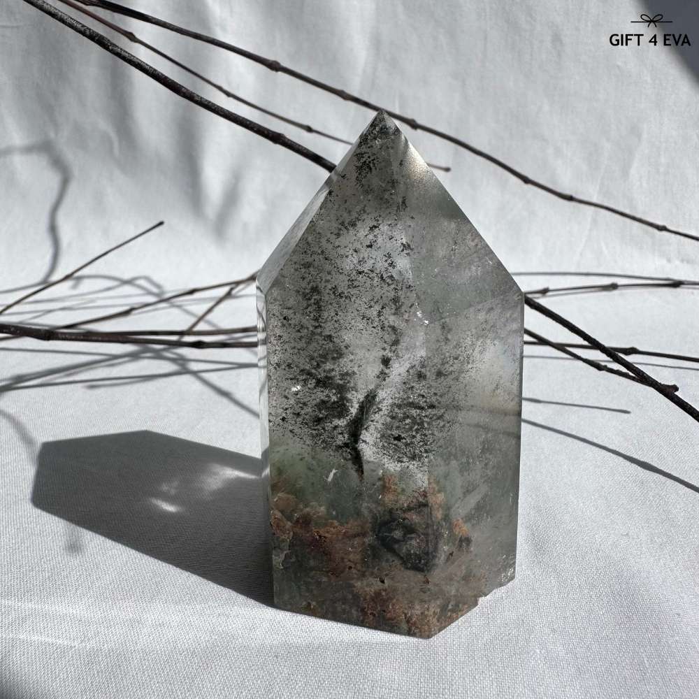 Garden Quartz Tower - Small