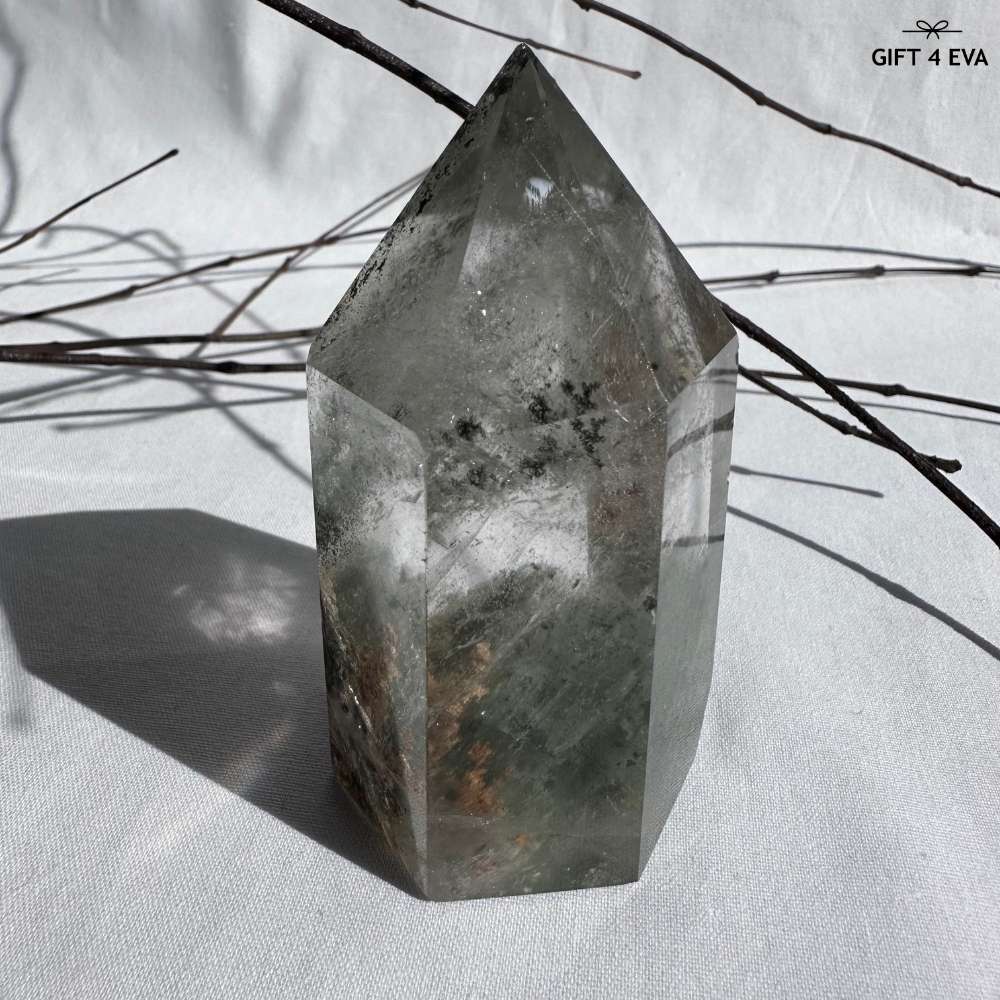 Garden Quartz Tower - Small