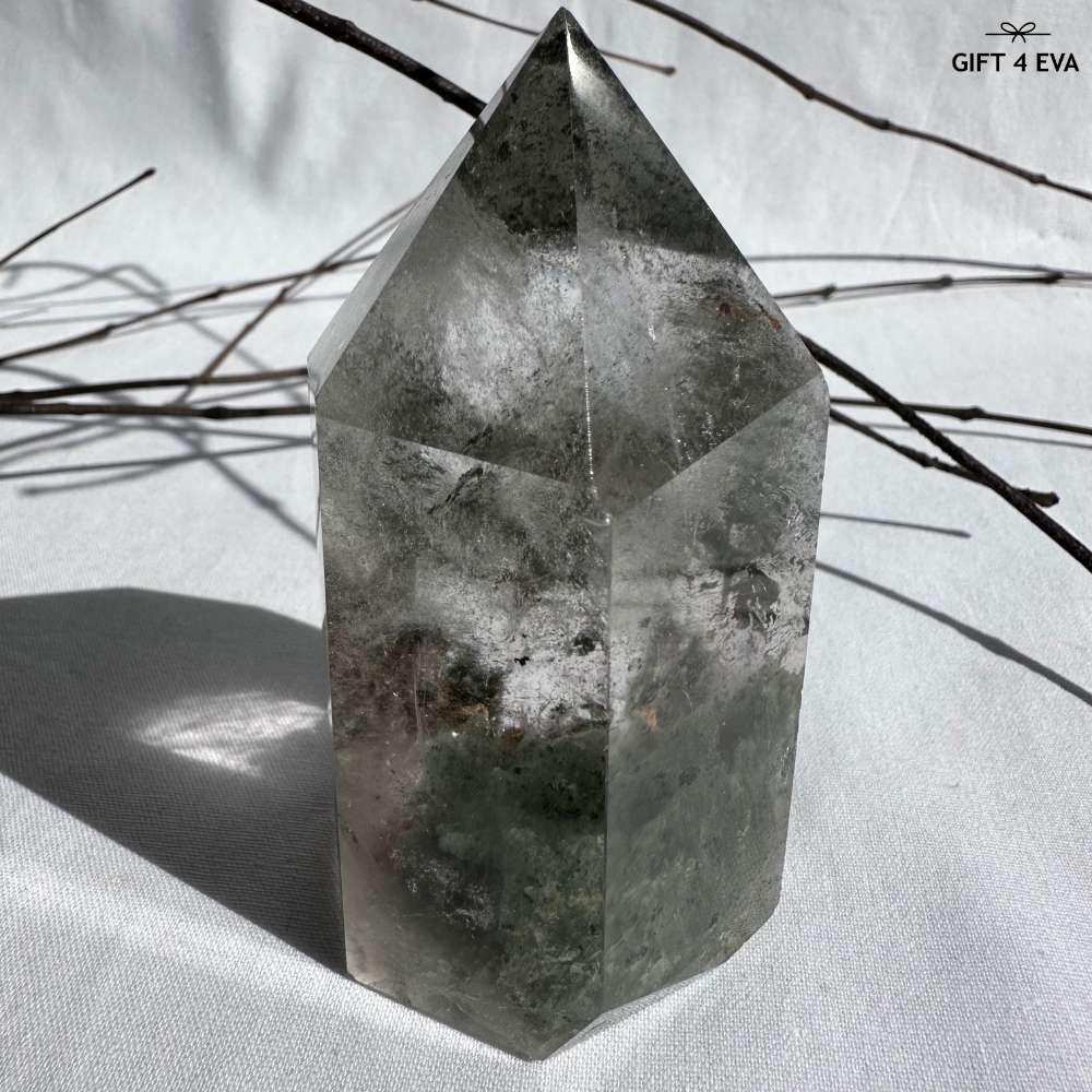 Garden Quartz Tower - Small