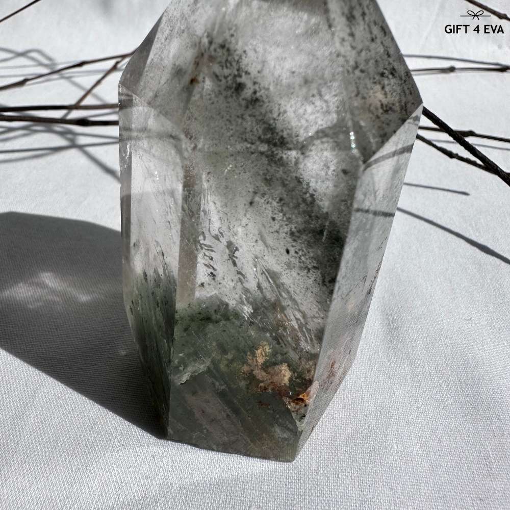 Garden Quartz Tower - Small