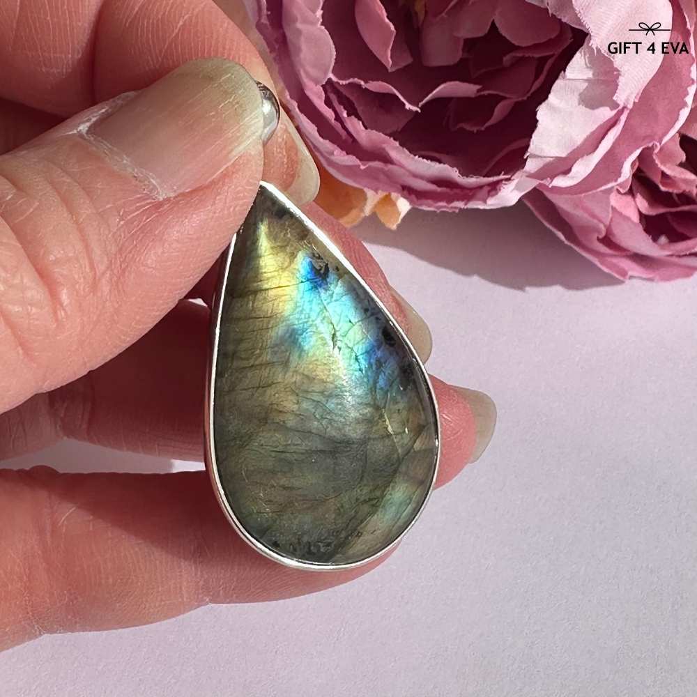 Quinta Labradorite 925 Silver Pendant