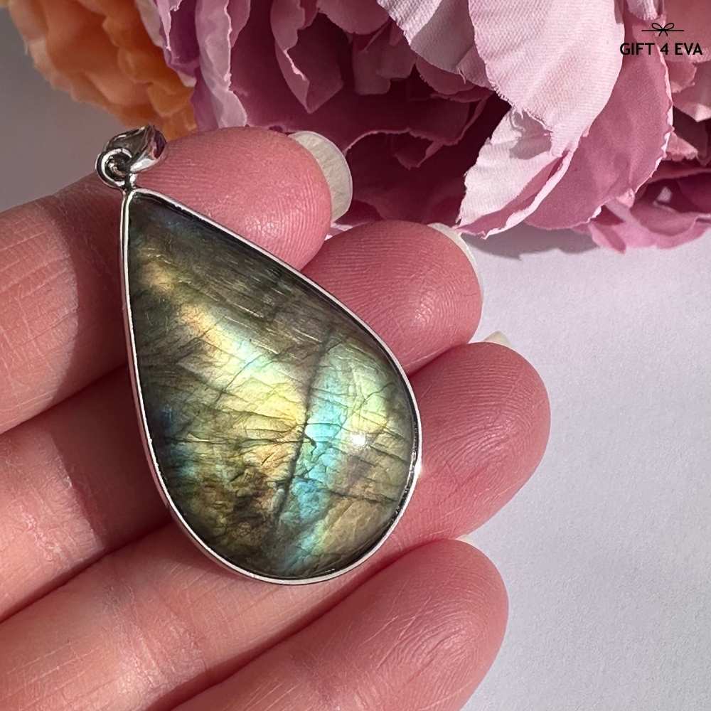 Quinta Labradorite 925 Silver Pendant