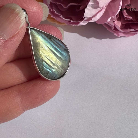 Rita Labradorite 925 Silver Pendant