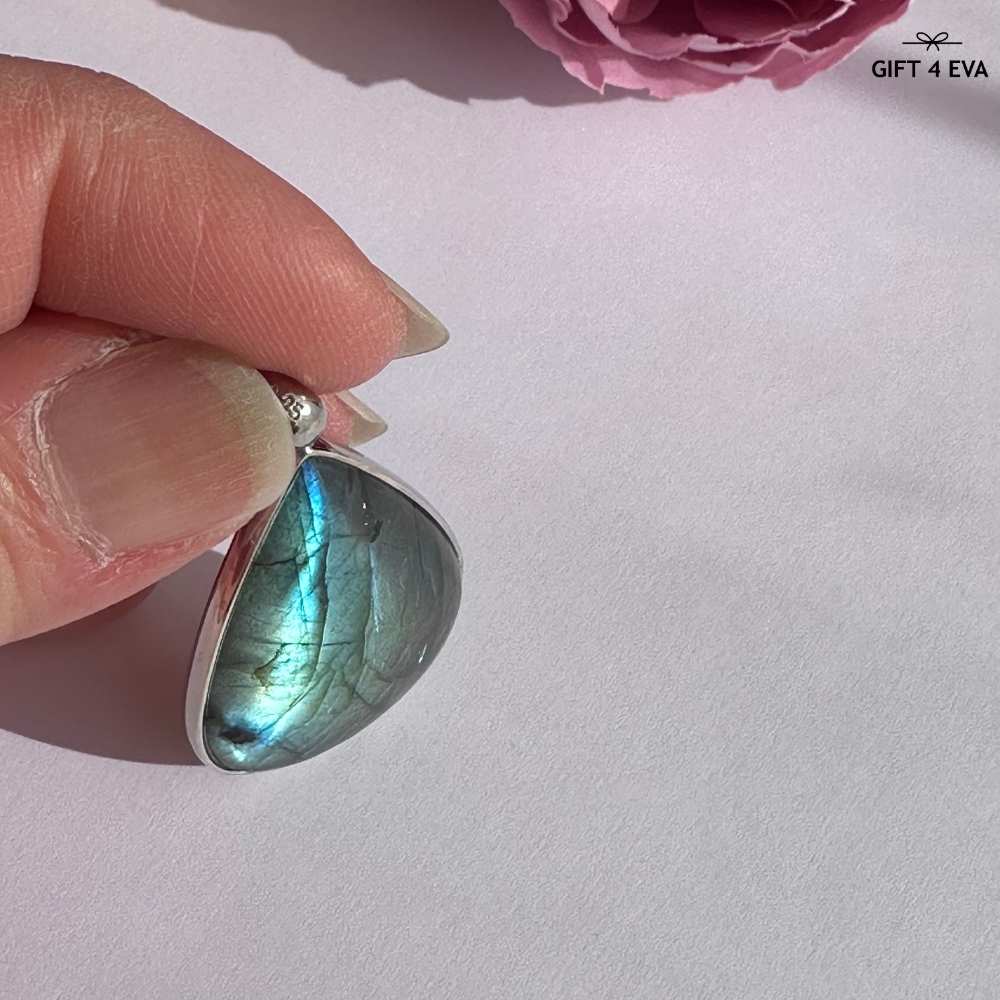 Sharon Labradorite 925 Silver Pendant