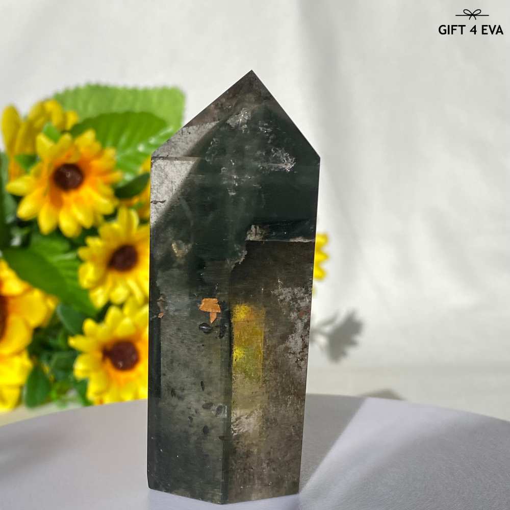 Garden Quartz Chlorite Phantom Mountain Point 76MM