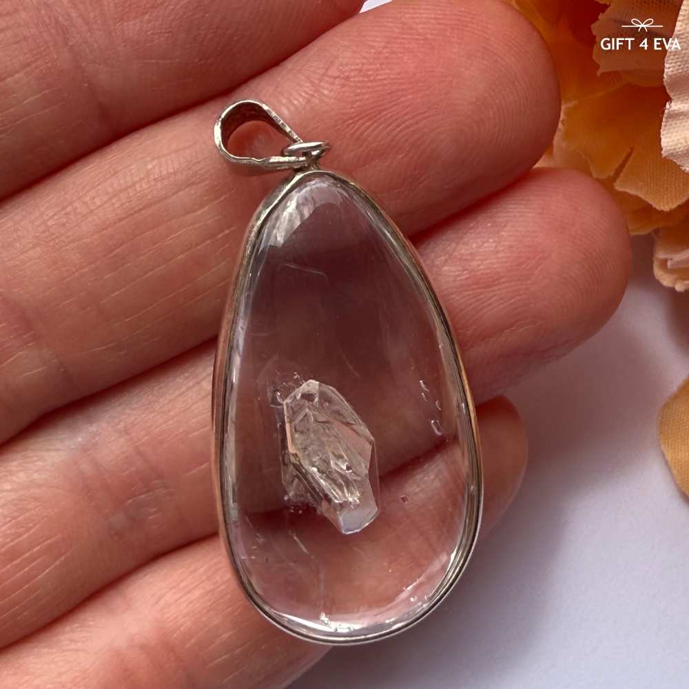 Drew Manifestation Quartz 925 Silver Pendant