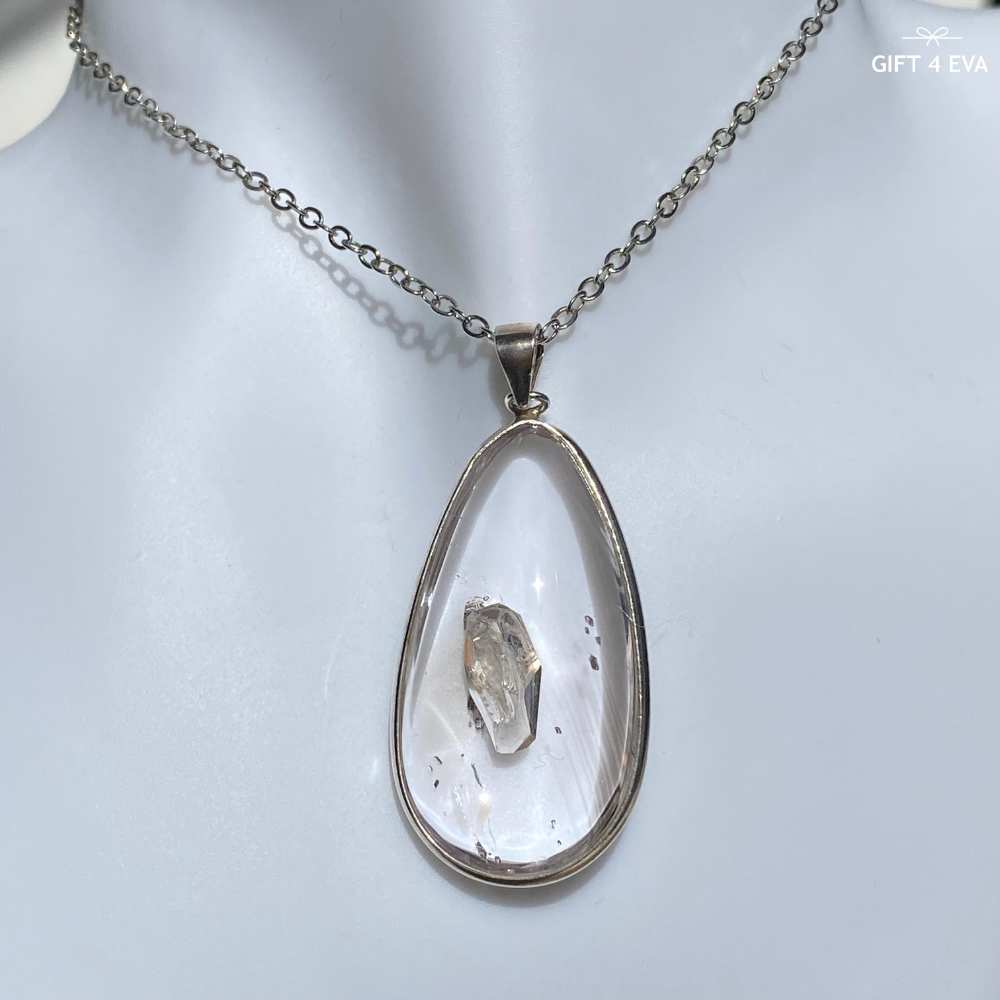 Drew Manifestation Quartz 925 Silver Pendant