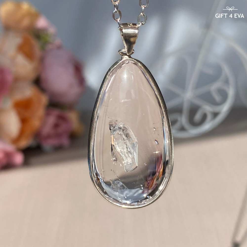 Drew Manifestation Quartz 925 Silver Pendant