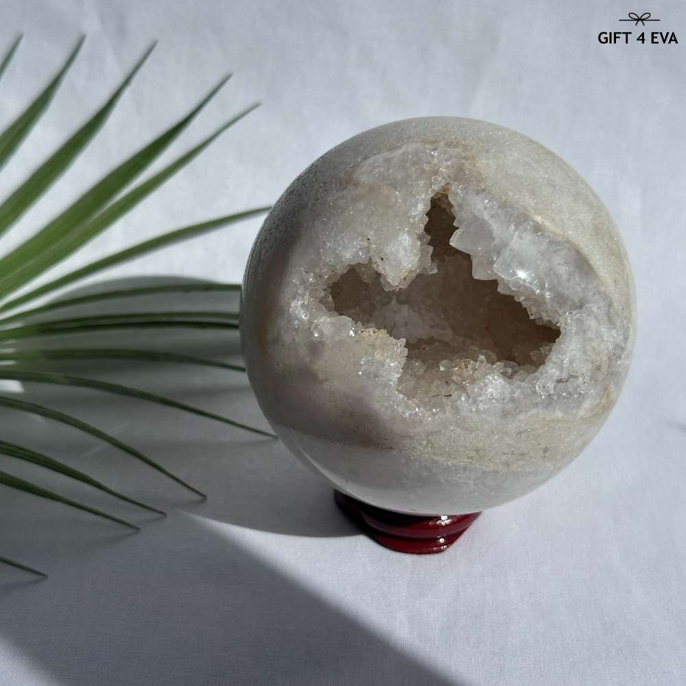 Druzy Quartz Sphere 81MM