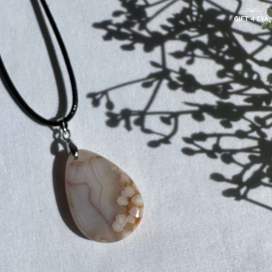 Flower Agate Pendant Necklace