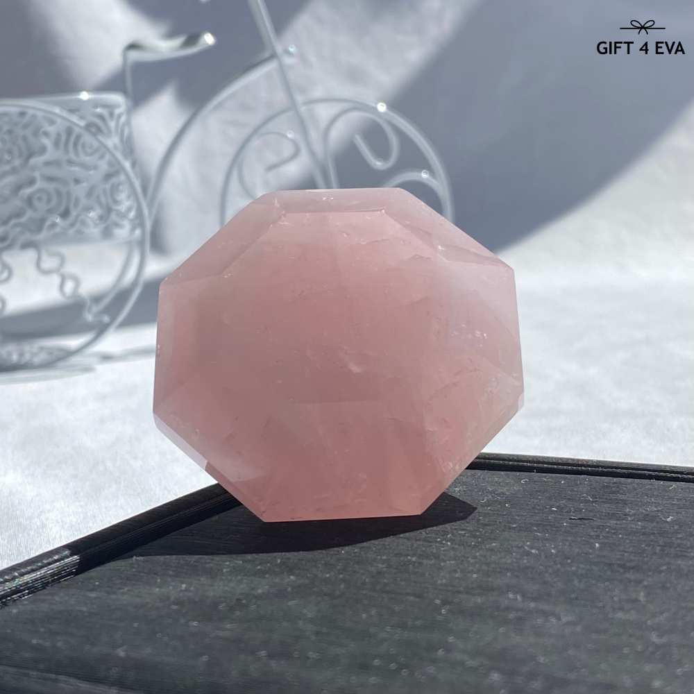 Rose Quartz Diamond Shape 138G