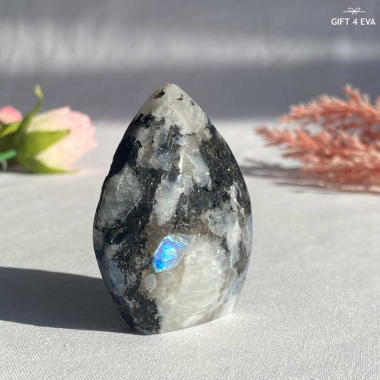 Moonstone Free Form