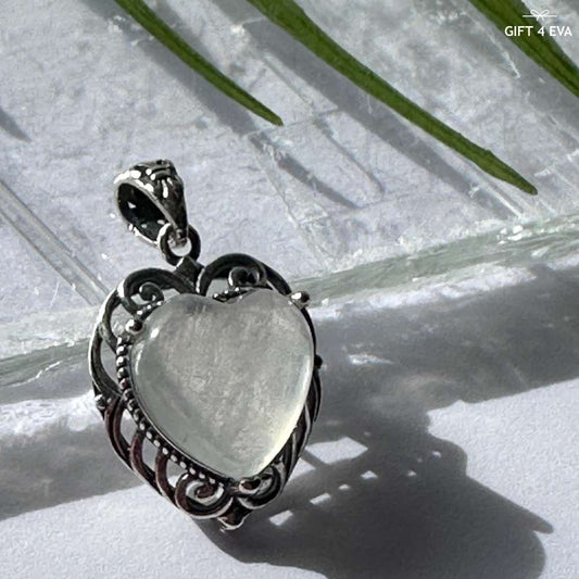 Heart Moonstone 925 Silver Pendant