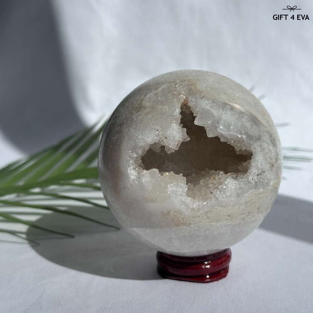 Druzy Quartz Sphere 81MM